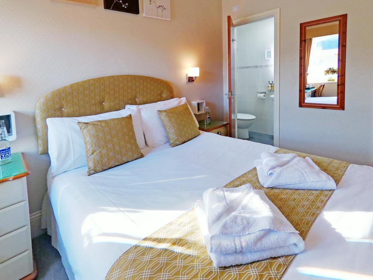 Riviera Lodge Hotel توركواي المظهر الخارجي الصورة